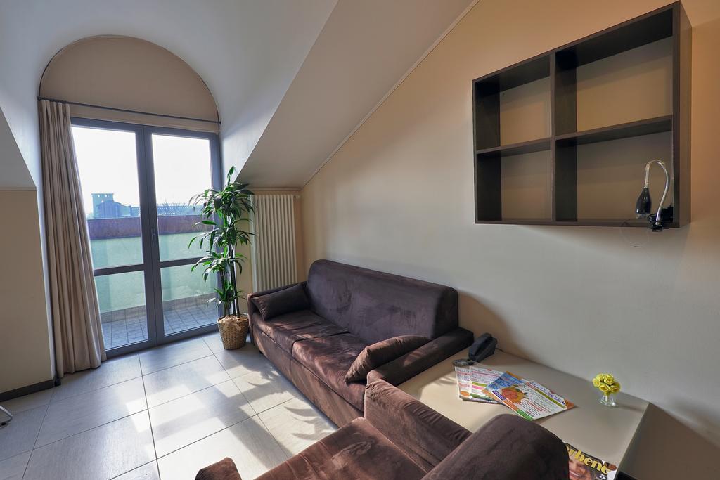 Residence La Sfera Pavia Esterno foto
